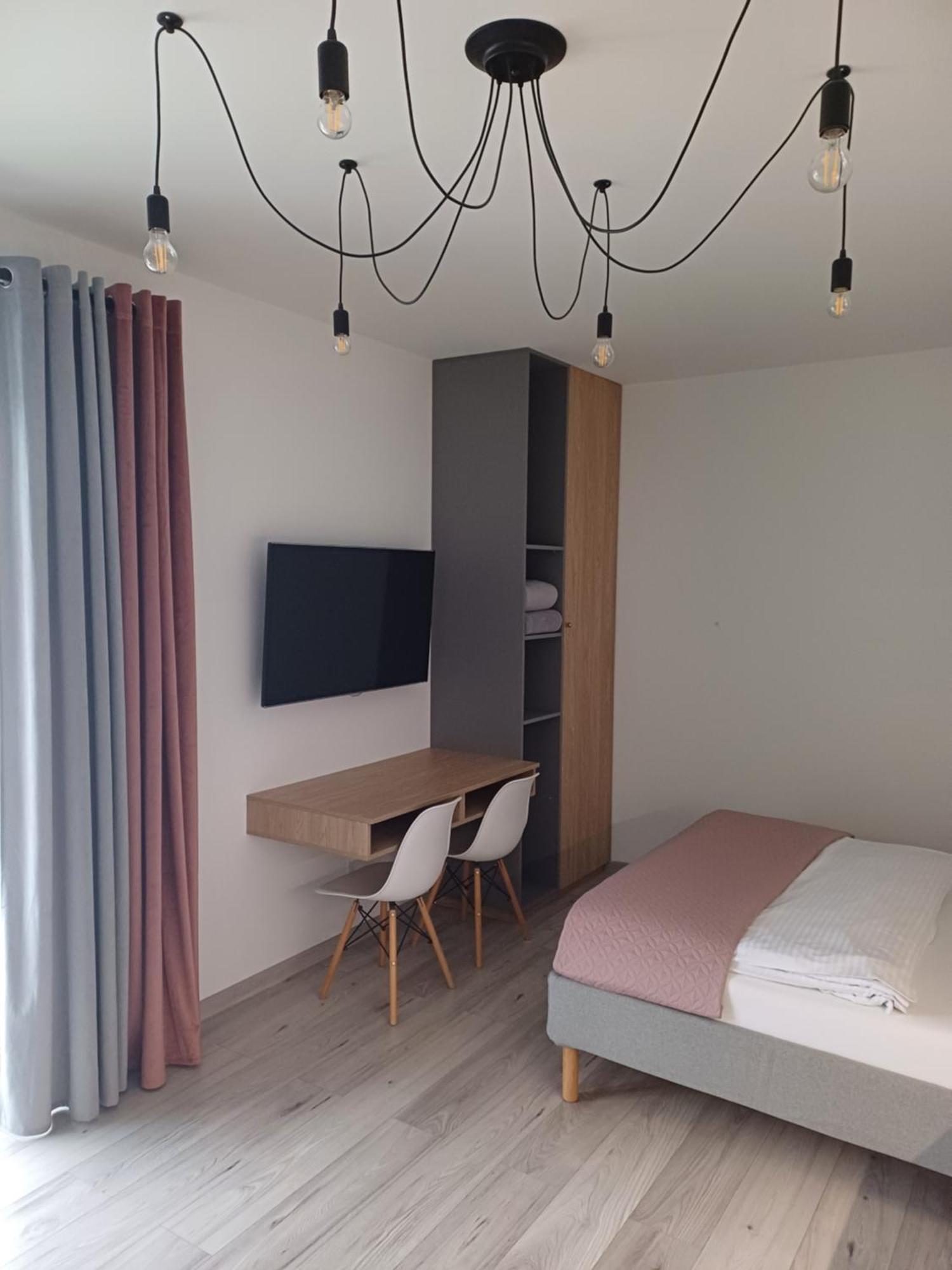 Spij W Kudowie Apartament I Pokoje Goscinne Kudowa-Zdrój Buitenkant foto